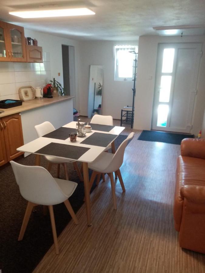 דירות רומבורק Podkrovni Apartman Tereza מראה חיצוני תמונה